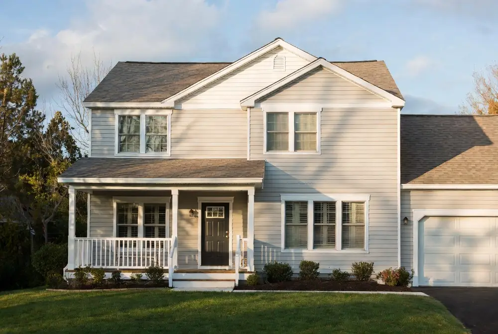 обшивка фасада дома сайдингом